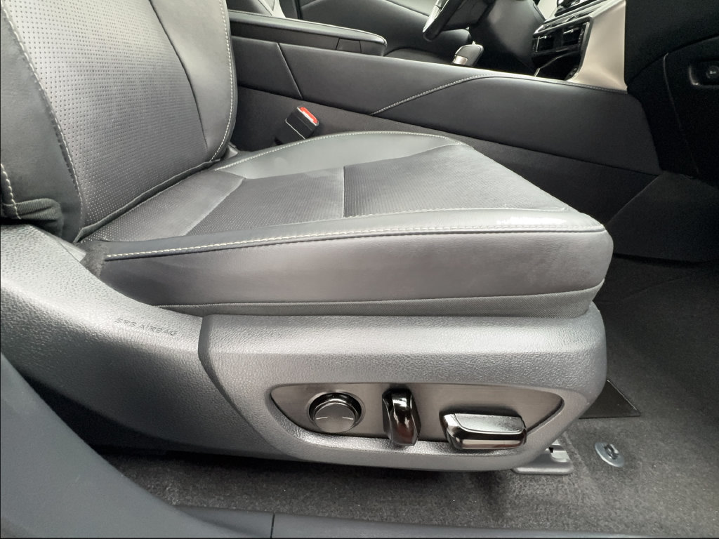 Used 2023 Lexus RX 350 Premium Plus w/ Cold Area Package FWD image 35