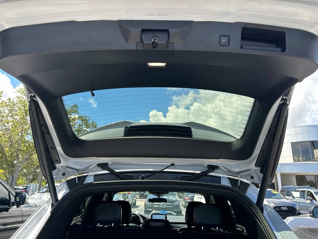 Used 2025 Ford Escape ST-Line Select AWD/4WD image 50