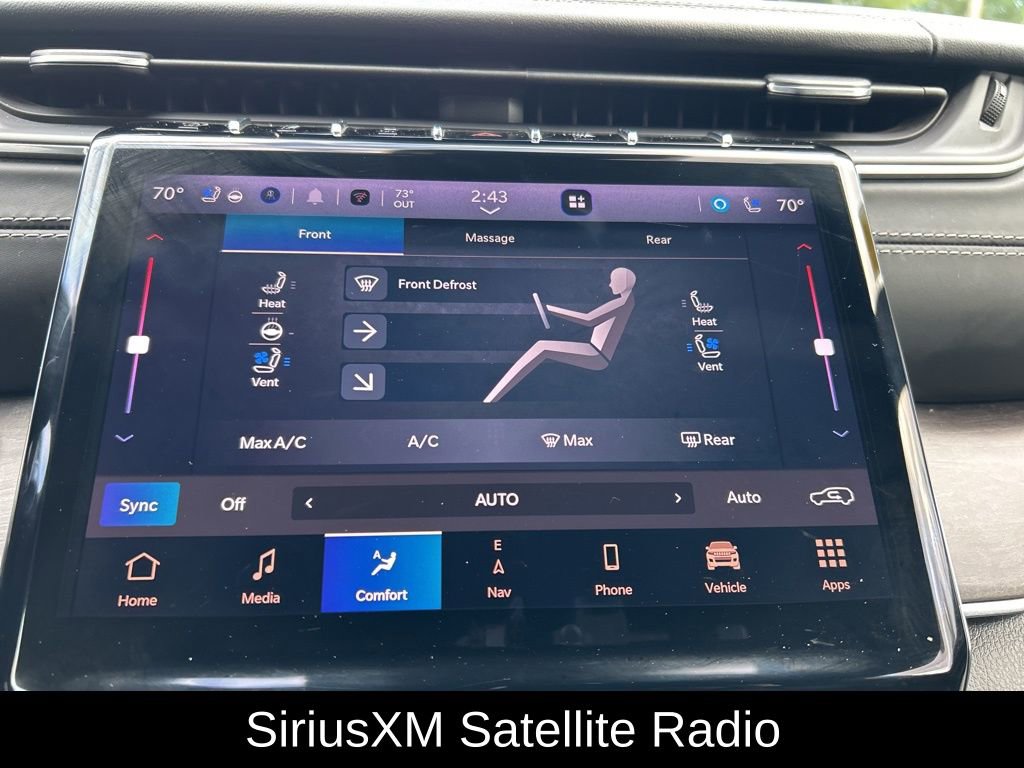 Certified 2022 Jeep Grand Cherokee Overland w/ Luxury Tech Group IV image 24