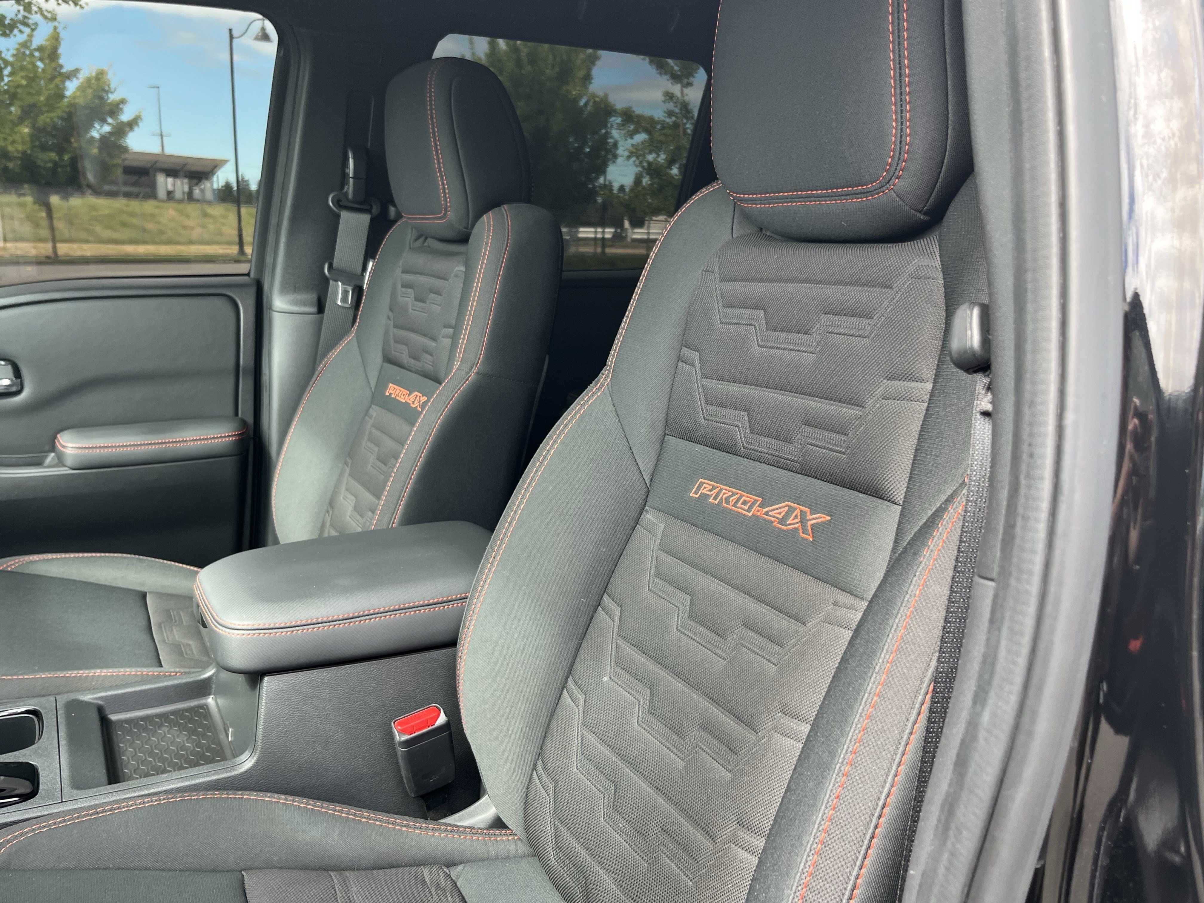 Used 2022 Nissan Frontier PRO-4X w/ Off-Road Protection Package AWD/4WD image 19