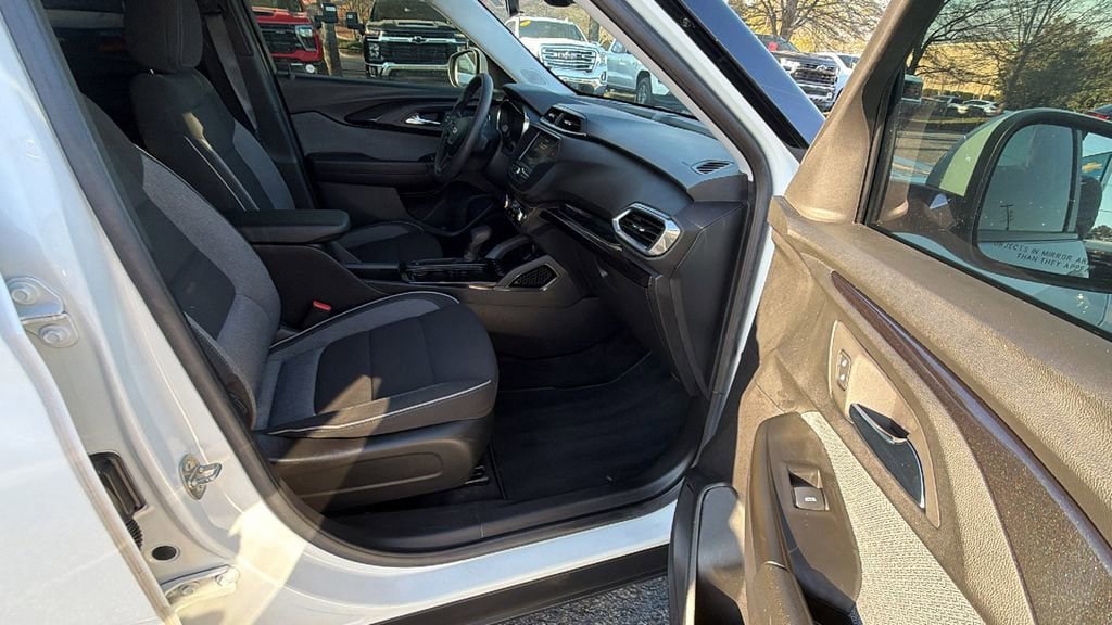Used 2023 Chevrolet TrailBlazer LT image 15