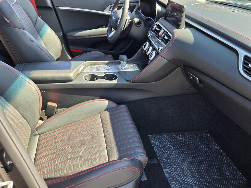Used 2023 Genesis G70 2.0T w/ Sport Prestige Package RWD image 16