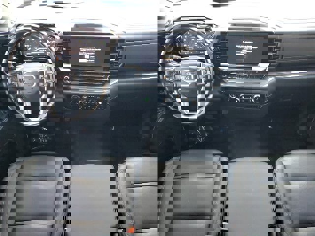 Used 2024 GMC Sierra 1500 SLT image 7