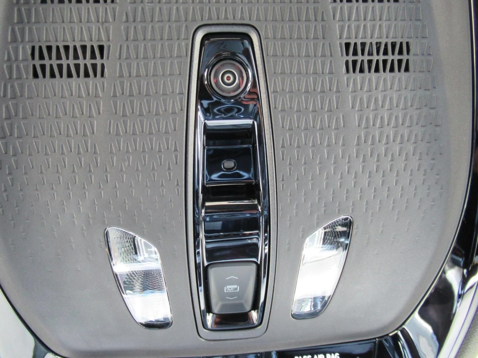 New 2026 Cadillac Lyriq Luxury RWD image 30