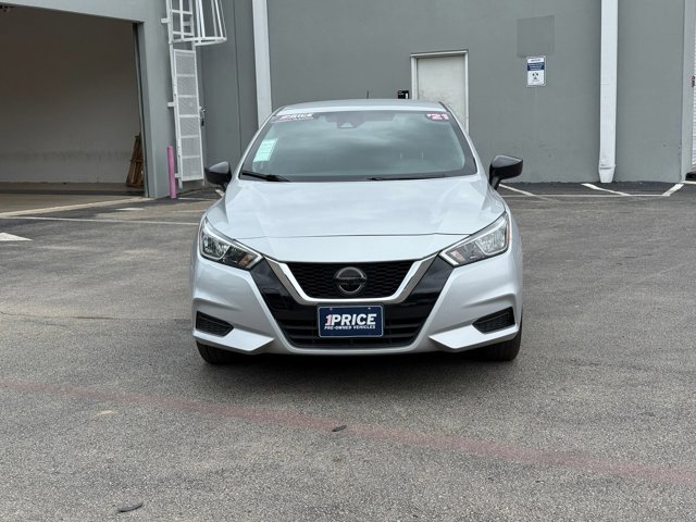 Used 2021 Nissan Versa S FWD image 2