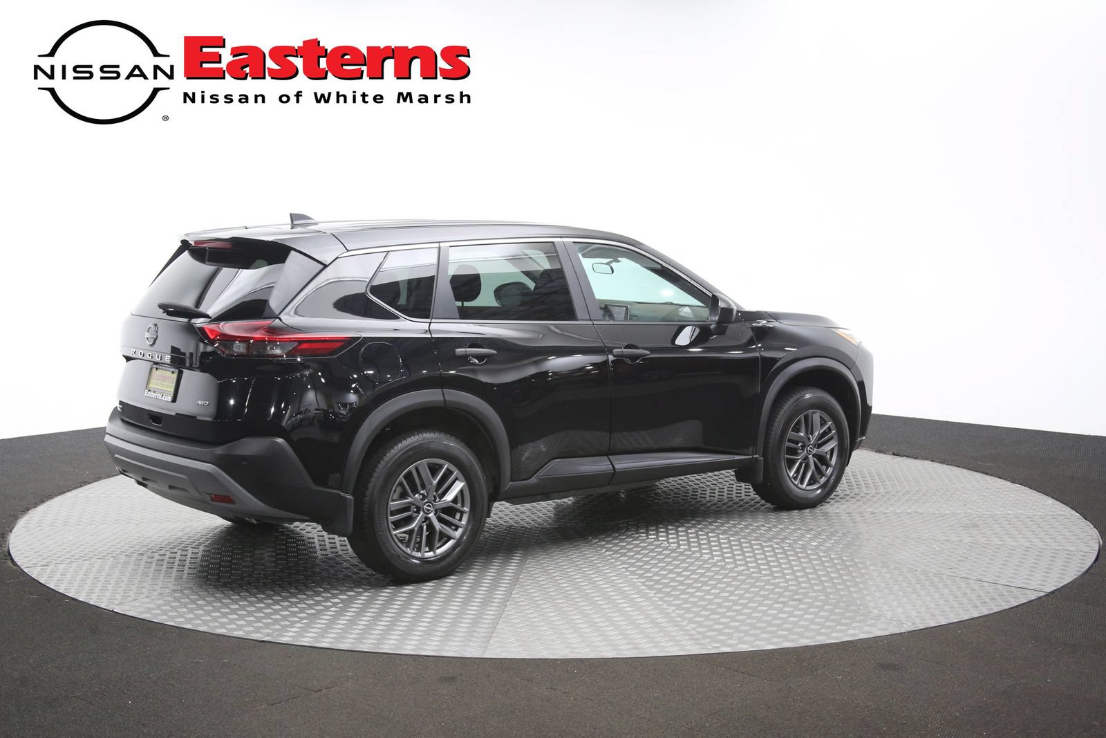 Used 2023 Nissan Rogue S AWD/4WD image 39