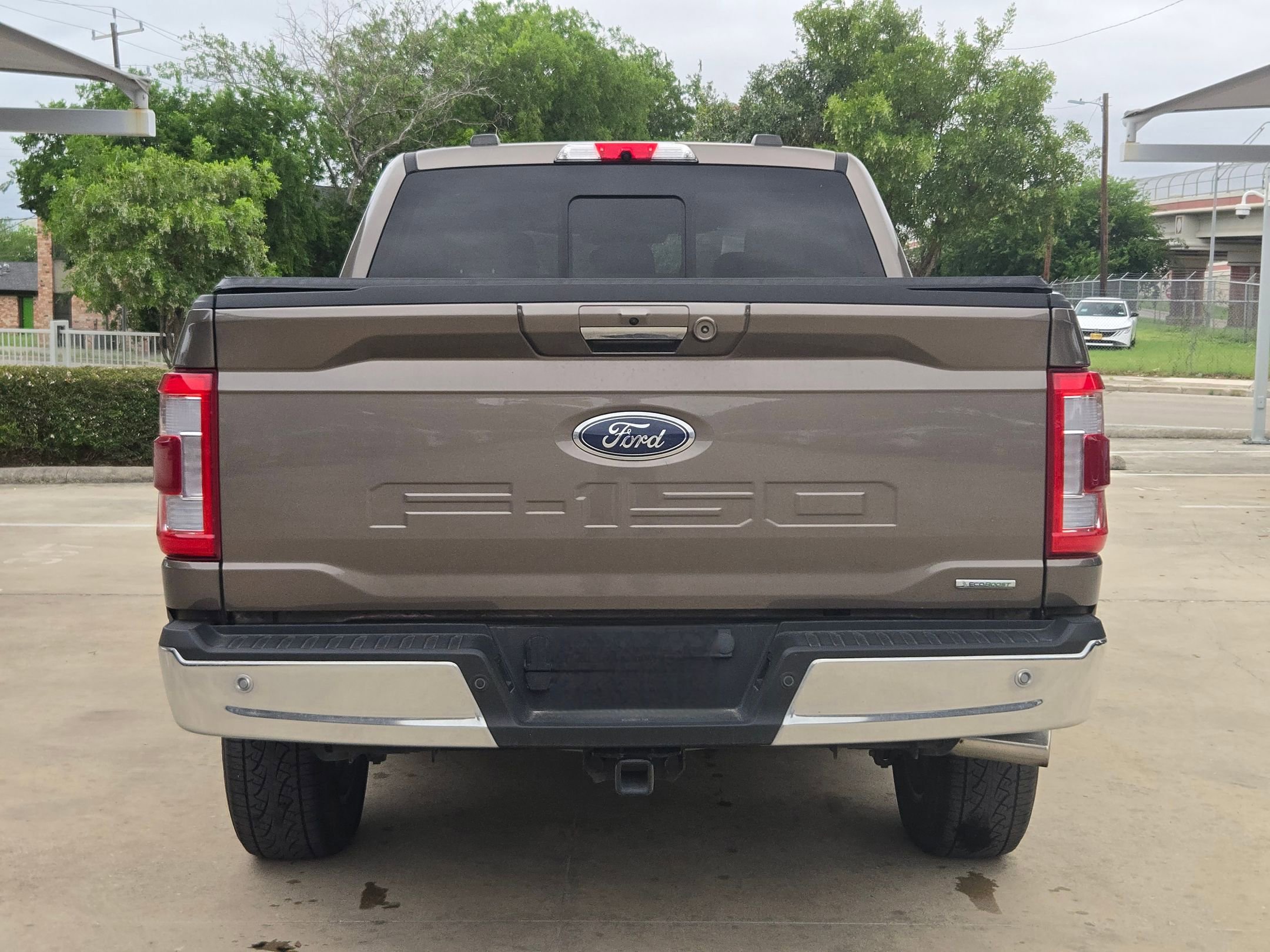 Used 2022 Ford F150 Lariat w/ Max Trailer Tow Package AWD/4WD image 4