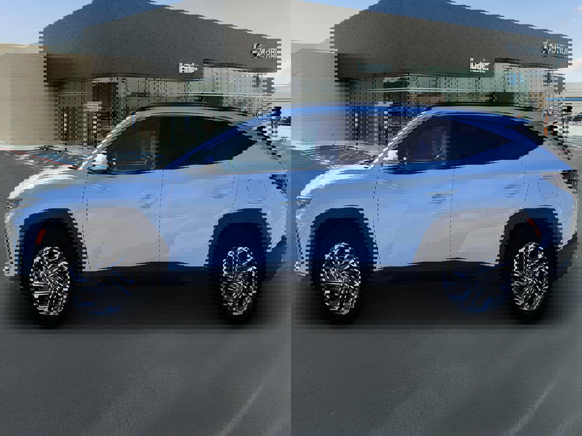 New 2026 Hyundai Tucson Limited image 3