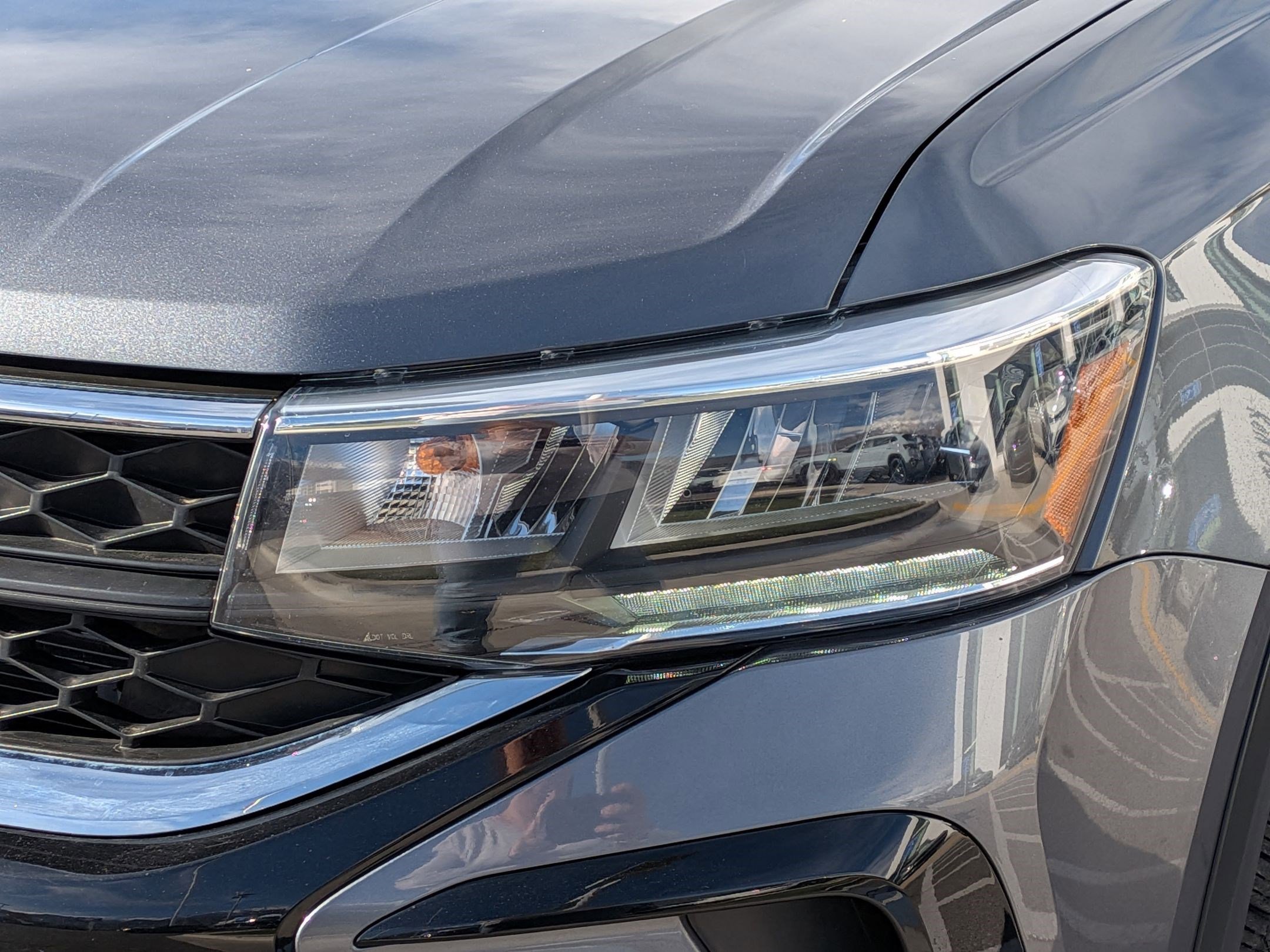 Certified 2023 Volkswagen Taos SE w/ Panoramic Sunroof Package image 13