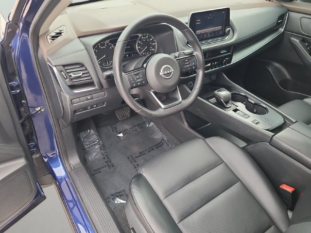 Used 2023 Nissan Rogue SV w/ SV Premium B Package FWD image 20