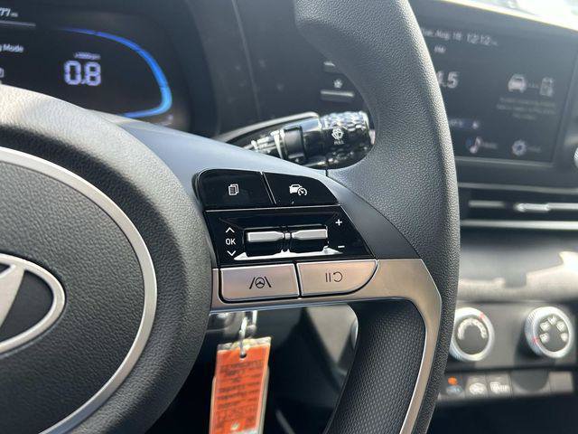 New 2026 Hyundai Elantra SE FWD image 8