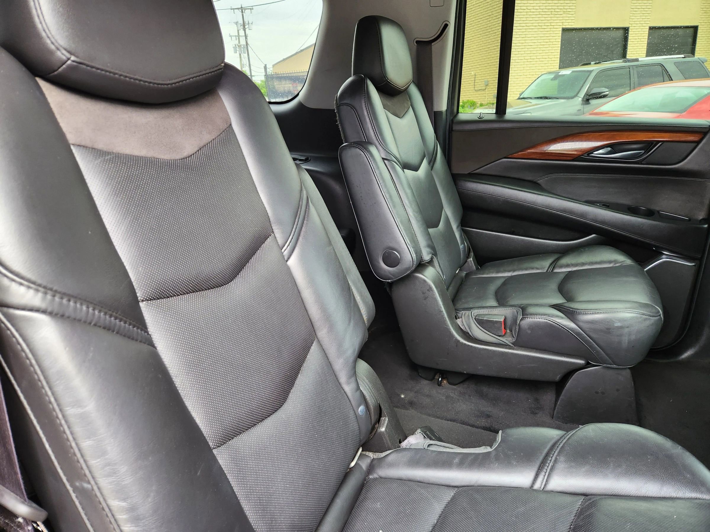Used 2015 Cadillac Escalade ESV Premium AWD/4WD image 14