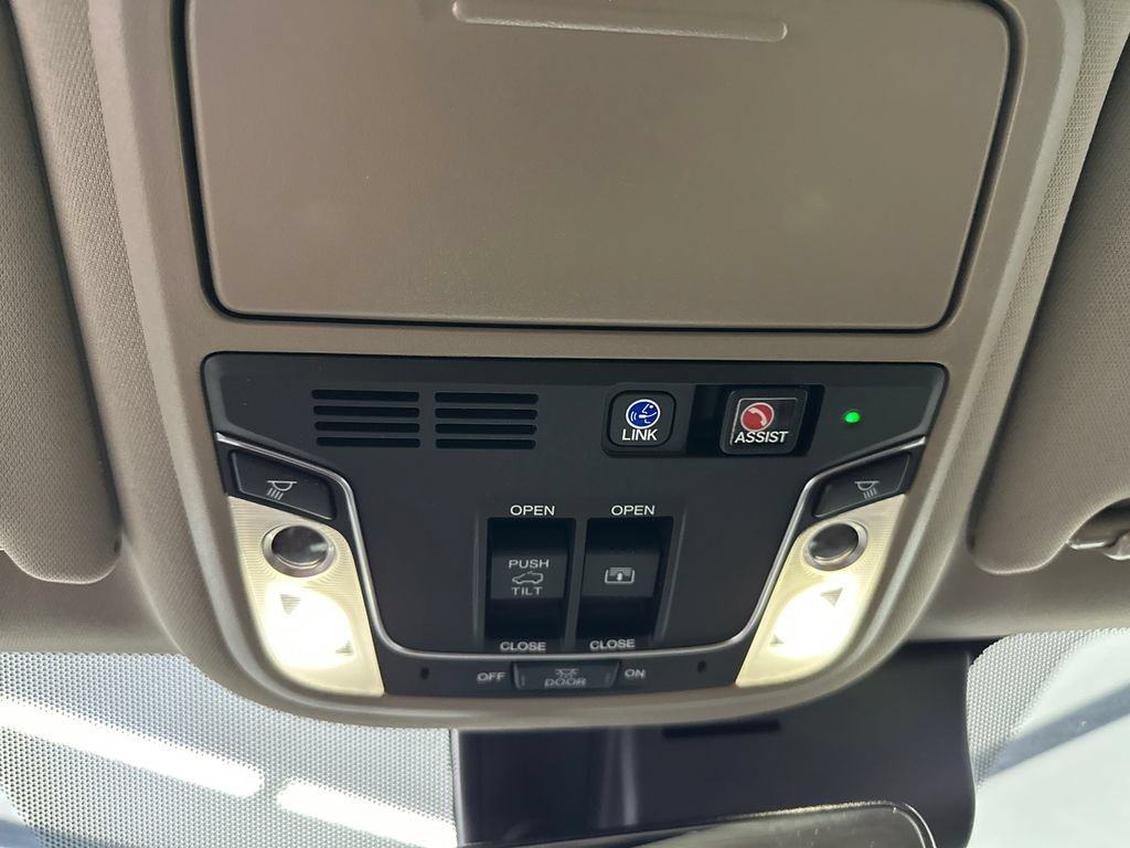 Used 2019 Honda Pilot Elite image 37