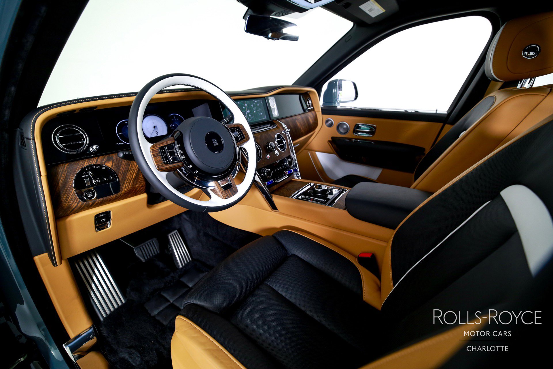 Certified 2025 Rolls-Royce Cullinan image 4