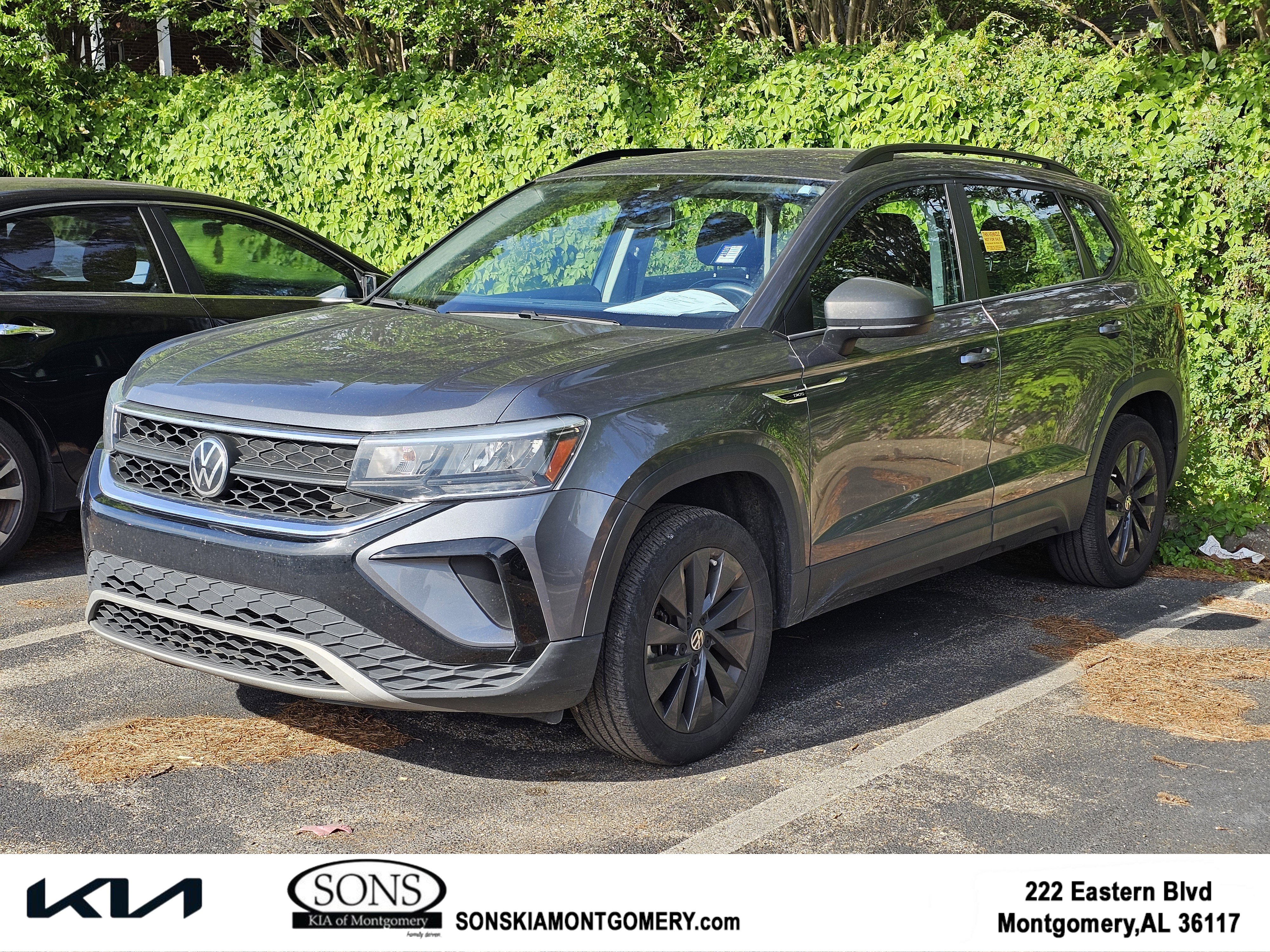 Used 2022 Volkswagen Taos S image 1