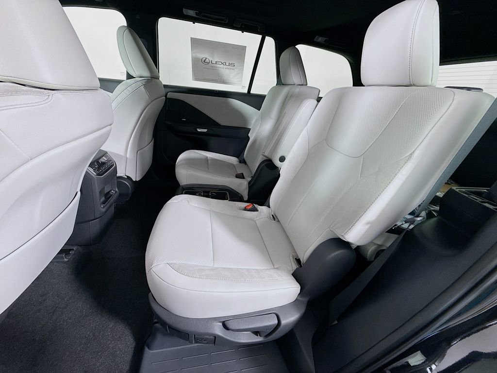 New 2026 Lexus TX 350 AWD image 17
