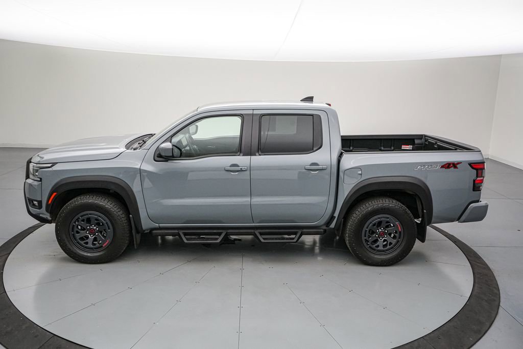 Used 2025 Nissan Frontier PRO-4X AWD/4WD image 9