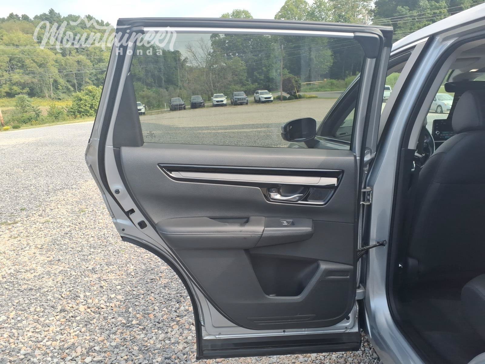 Used 2025 Honda CR-V EX-L image 15