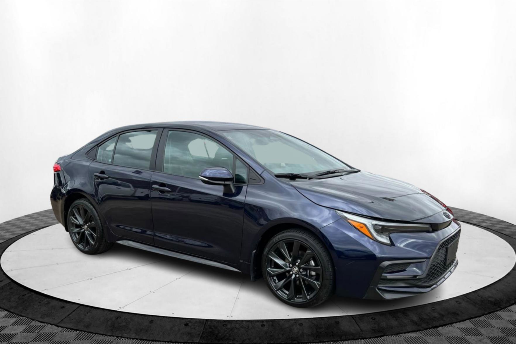 Used 2024 Toyota Corolla SE image 7