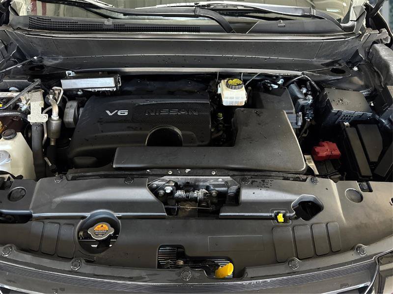 Used 2018 Nissan Pathfinder SL w/ Midnight Edition Package FWD image 20