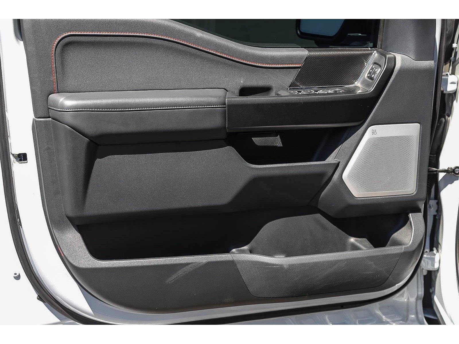 Used 2025 Ford F150 Raptor AWD/4WD image 19