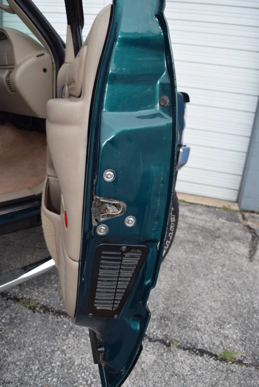 Used 1997 Chevrolet Silverado 1500 4x4 Regular Cab w/ Preferred Equipment Group 2 image 52