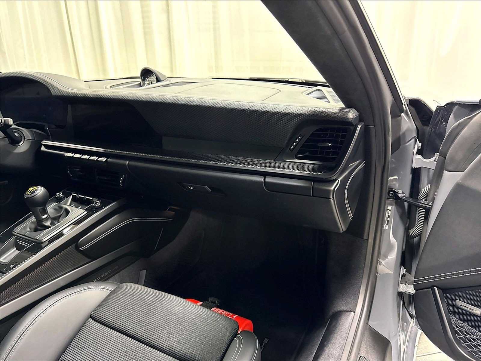 Used 2026 Porsche 911 GT3 RWD image 28