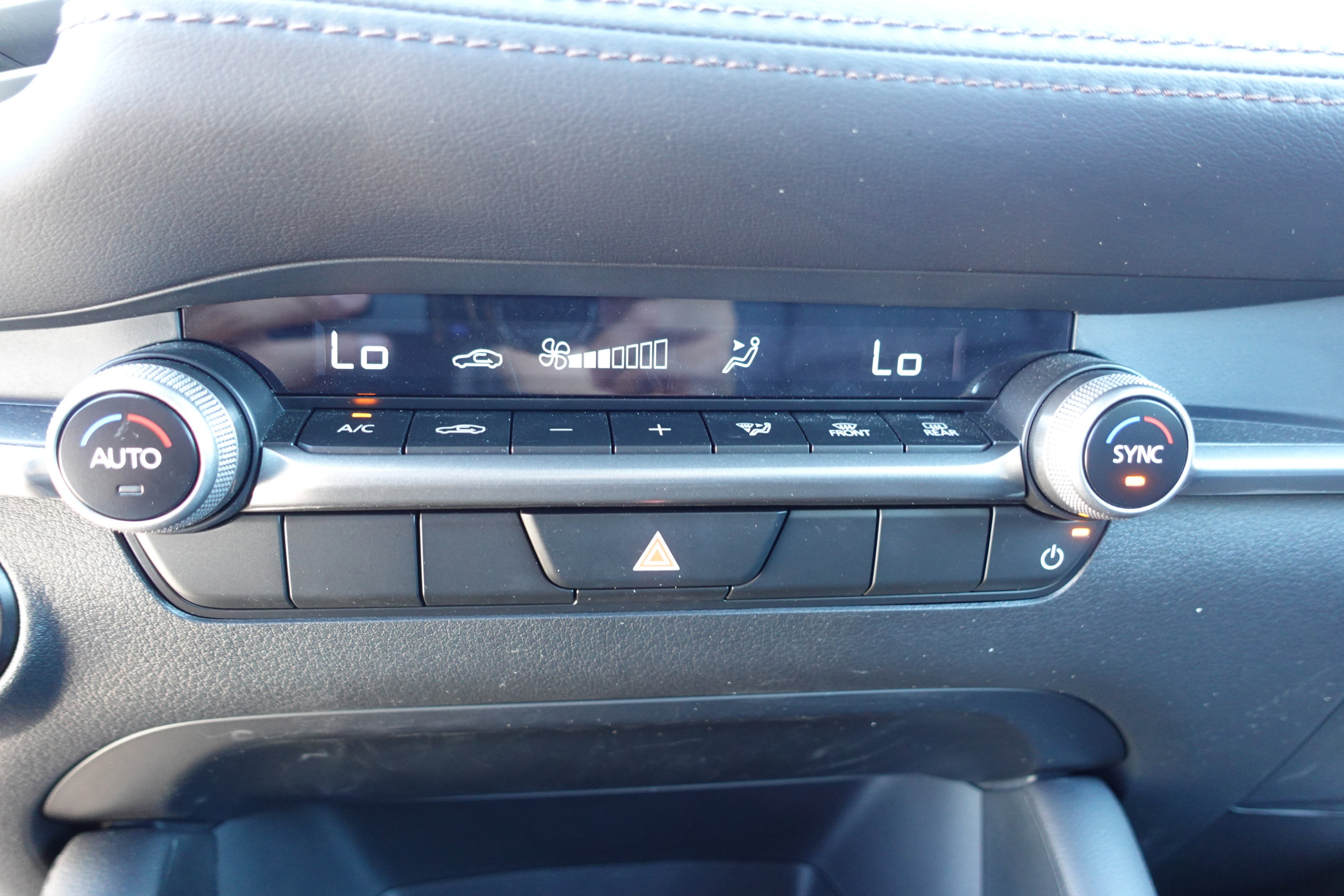 Certified 2025 MAZDA MAZDA3 s Sport image 16