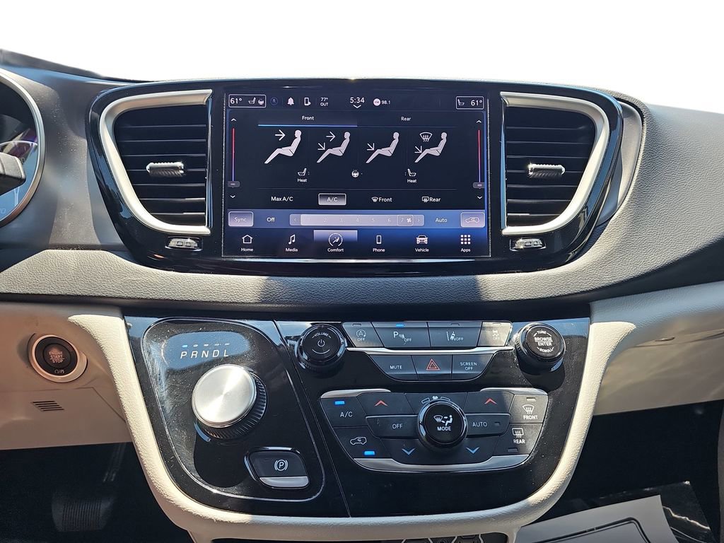 Used 2023 Chrysler Pacifica Touring-L FWD image 23
