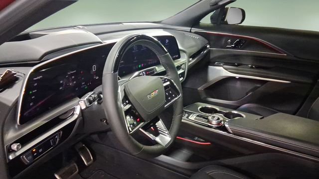 Used 2026 Cadillac Lyriq V image 25
