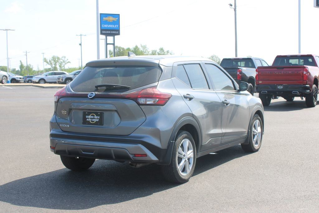 Used 2021 Nissan Kicks S image 9