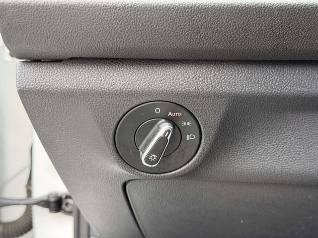 Certified 2023 Volkswagen Jetta SE w/ Panoramic Sunroof Package FWD image 22