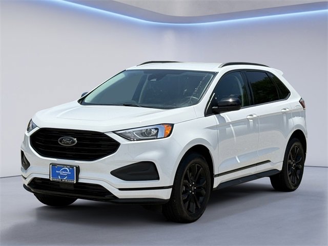 Used 2024 Ford Edge SE w/ Black Appearance Package image 7