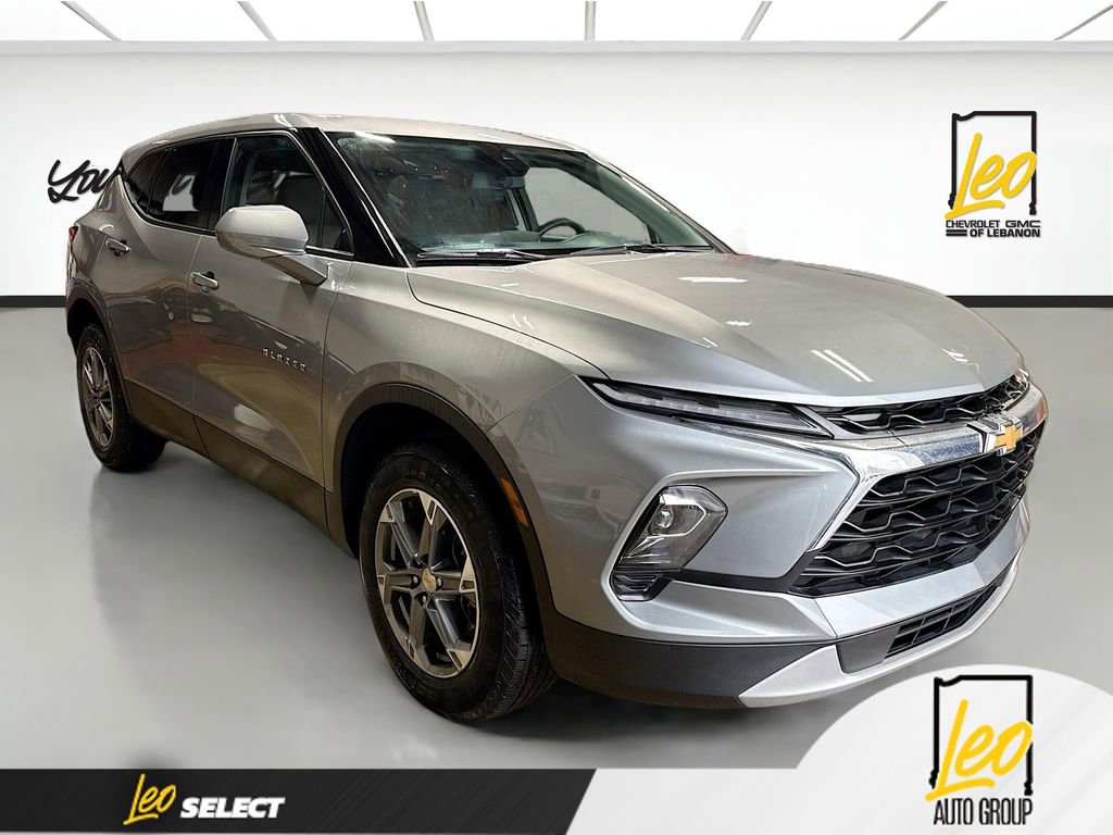 Used 2023 Chevrolet Blazer LT w/ Driver Confidence Package image 3
