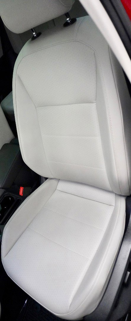 Used 2018 Volkswagen Tiguan SEL image 4