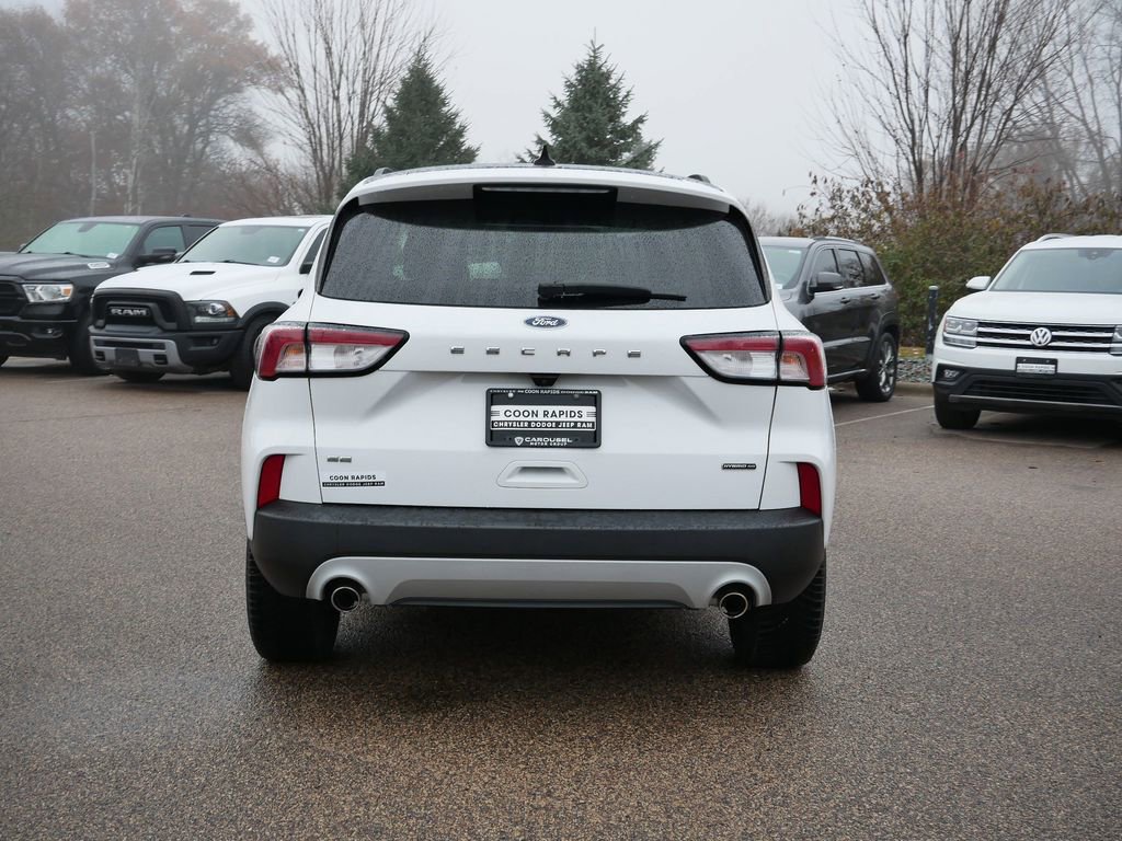 Used 2020 Ford Escape SE Sport image 41