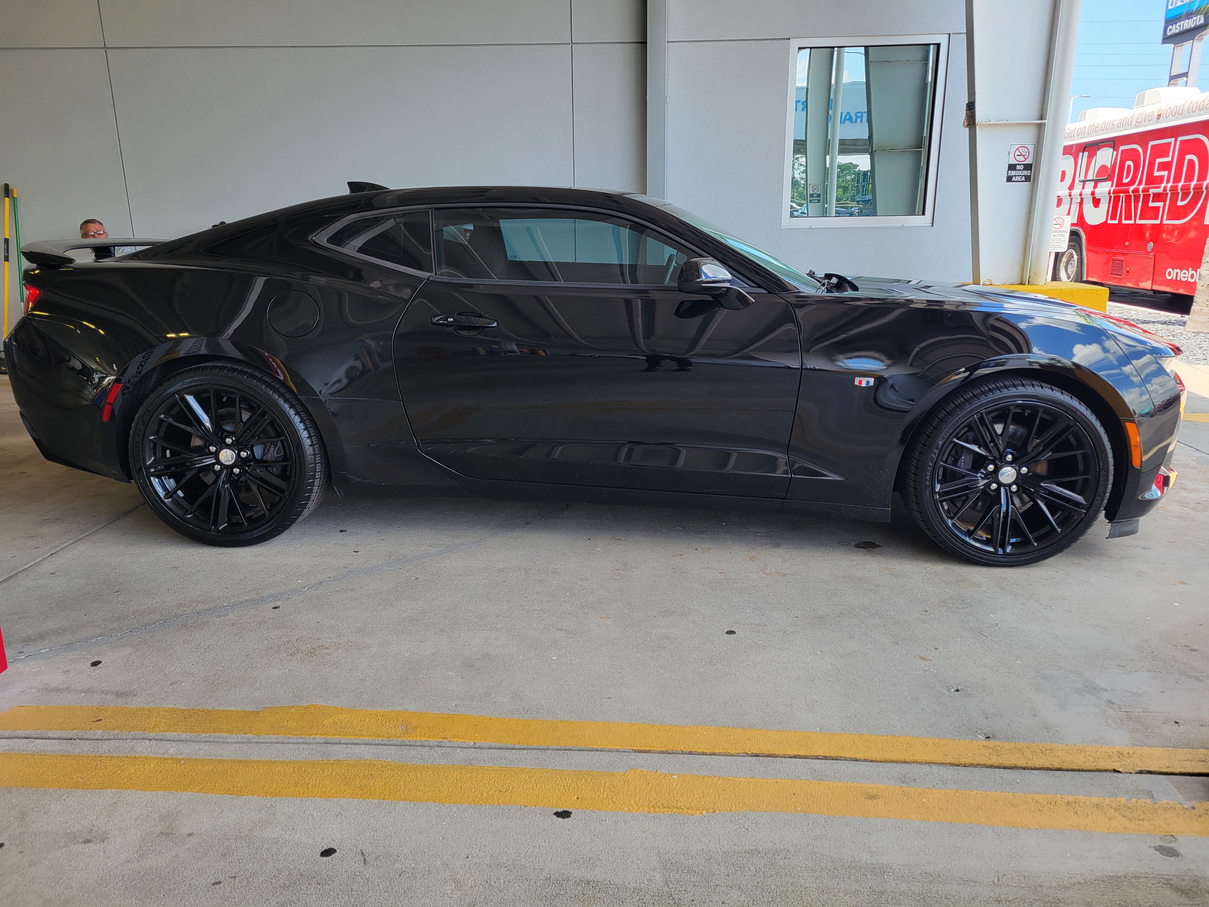 Certified 2017 Chevrolet Camaro SS RWD image 4