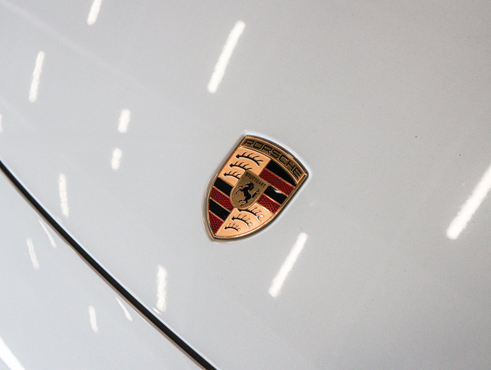 Used 2025 Porsche Macan Electric RWD image 28