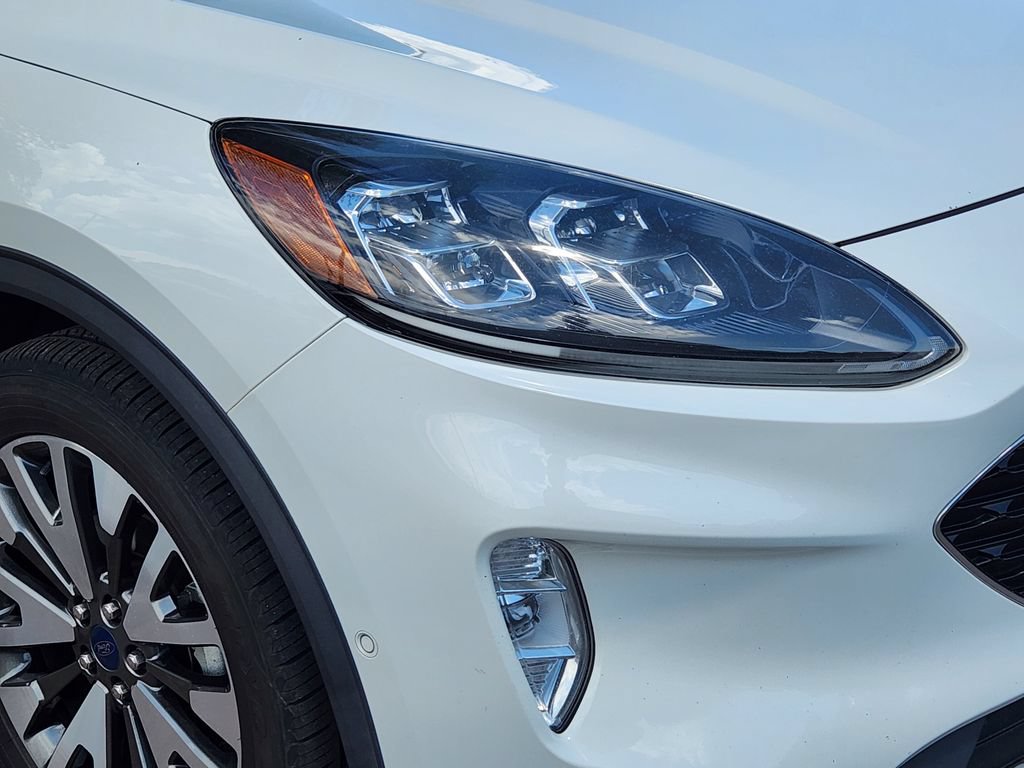Used 2020 Ford Escape Titanium AWD/4WD image 28