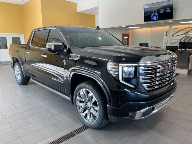 Used 2024 GMC Sierra 1500 Denali w/ Denali Reserve Package AWD/4WD image 7