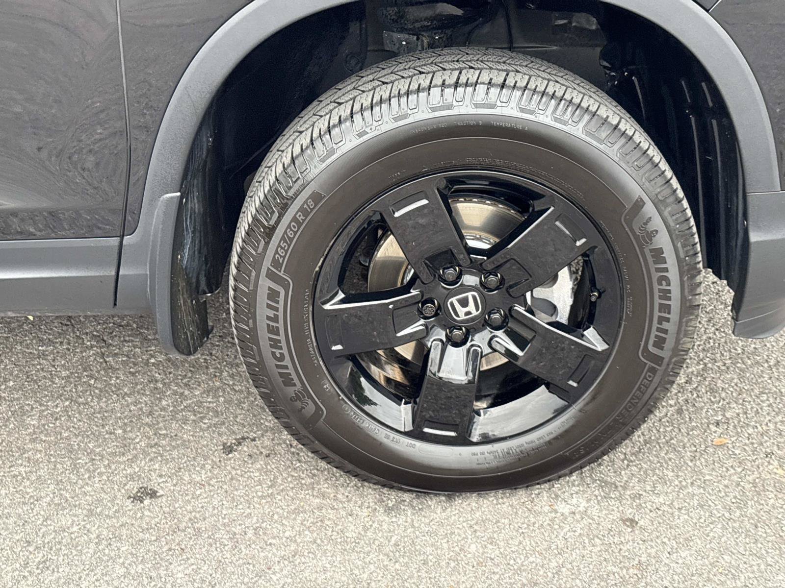 Used 2025 Honda Ridgeline Black Edition image 10