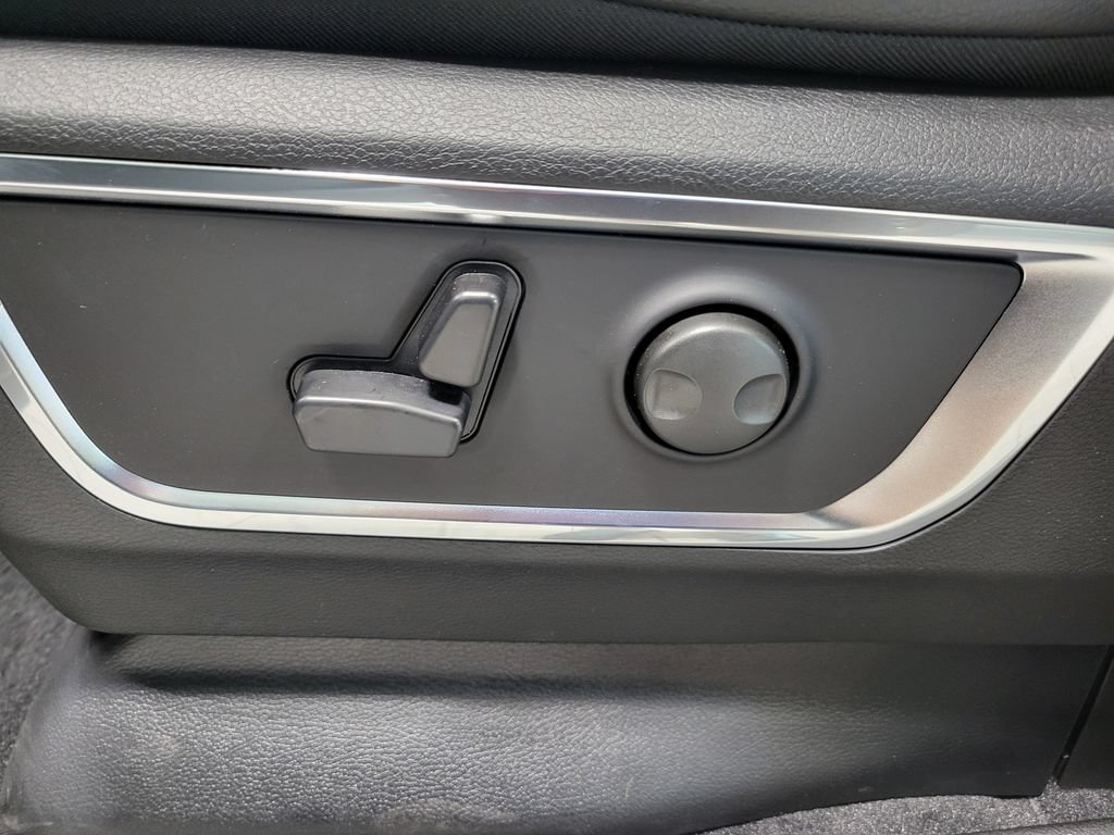 New 2026 RAM 1500 Laramie w/ Night Edition AWD/4WD image 11