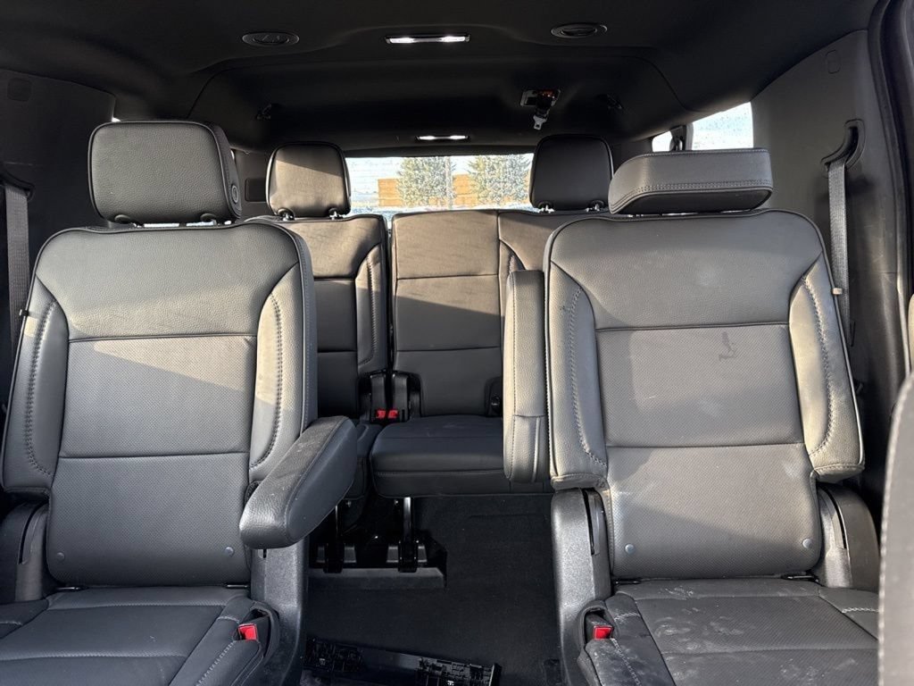 Used 2023 GMC Yukon XL Denali AWD/4WD image 36