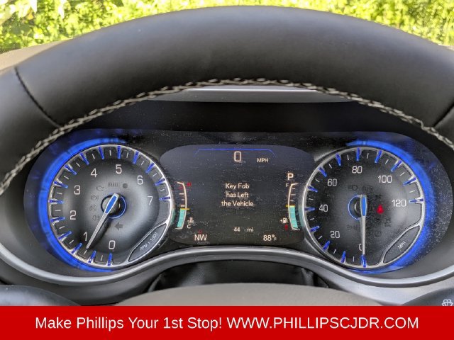 Certified 2026 Chrysler Voyager LX FWD image 25