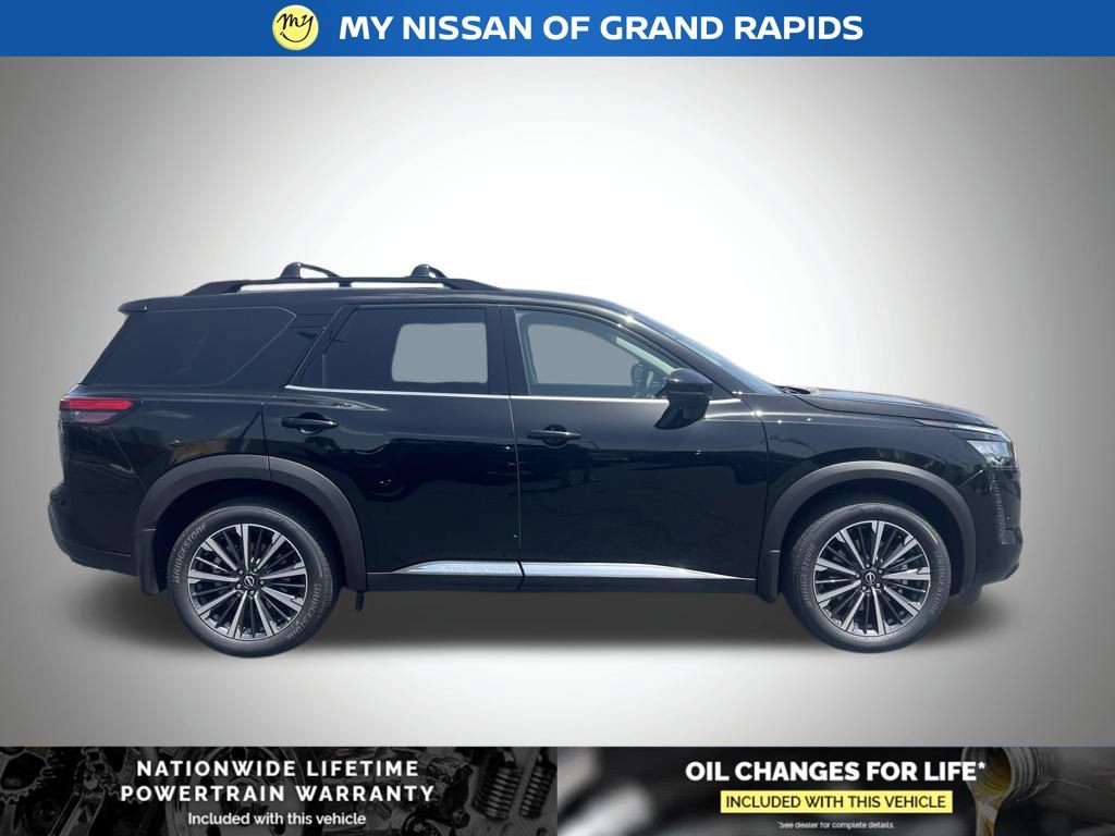 New 2026 Nissan Pathfinder Platinum w/ Cargo Package AWD/4WD image 7