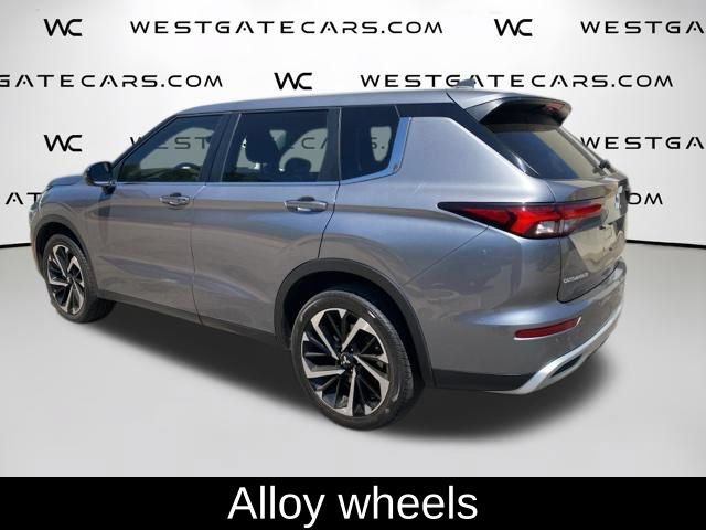 Used 2023 Mitsubishi Outlander SE FWD image 23