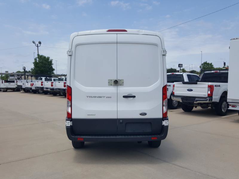Used 2016 Ford Transit 250 130 Medium Roof RWD image 8