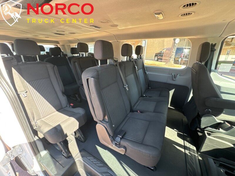 Used 2017 Ford Transit 350 XLT RWD image 10