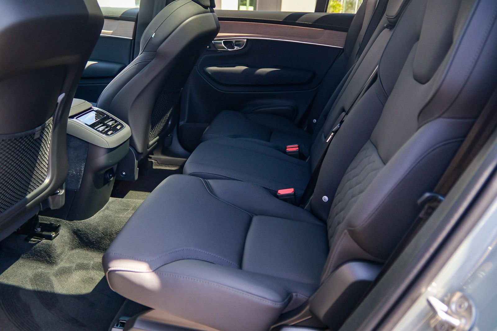 Used 2026 Volvo XC90 B5 Core image 19