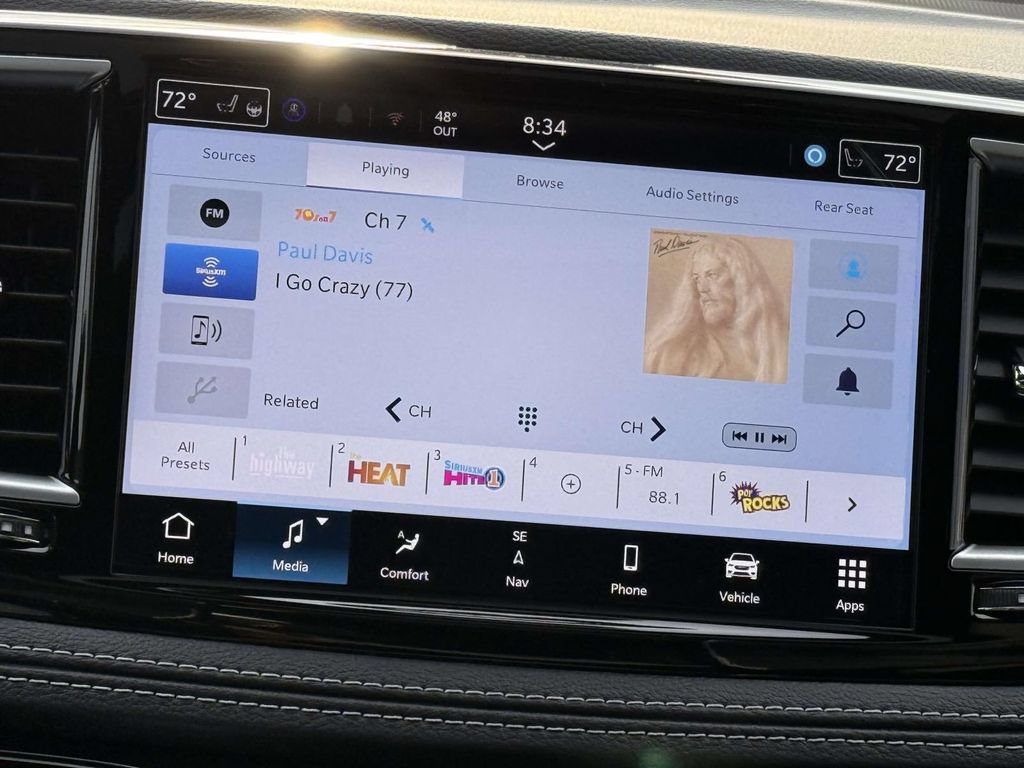New 2026 Chrysler Pacifica Limited w/ Uconnect Theater Family Group AWD/4WD image 4